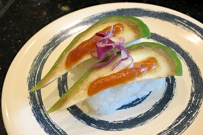 那覇空港にある回転寿司のメニューが面白い