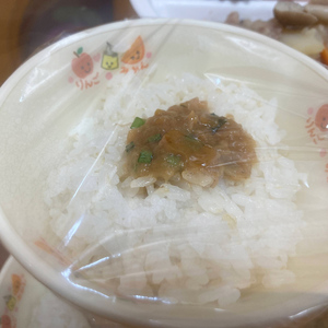 沖縄の学校給食でおなじみ「納豆みそ」とはなんぞや