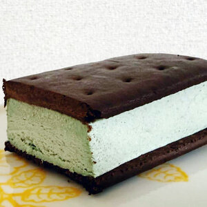 沖縄のチョコミントを食べ比べてみた